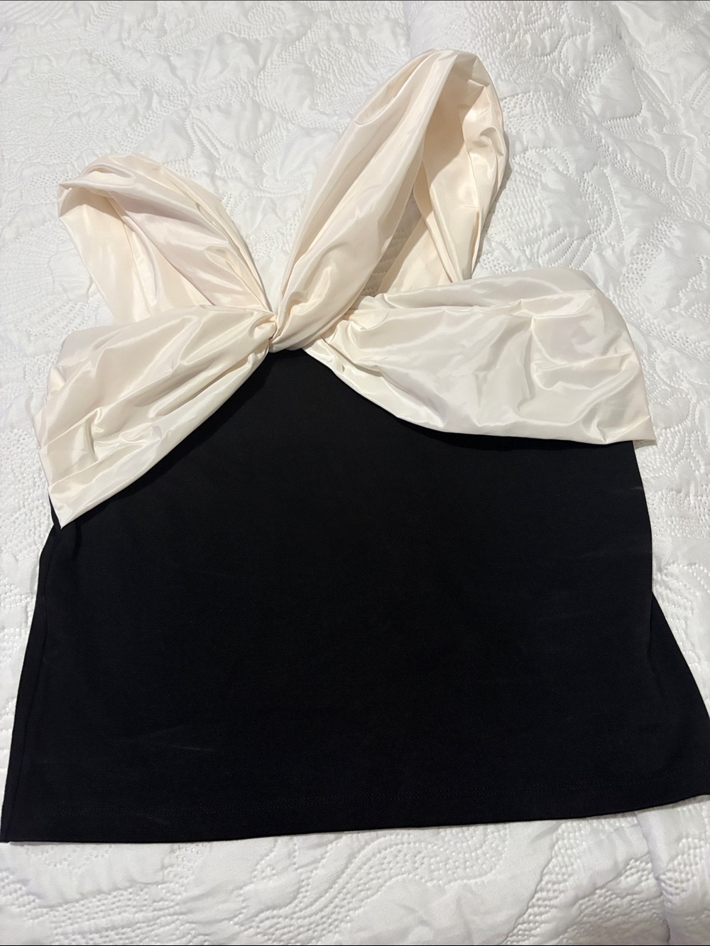 NWOT Loft Black and Cream Twist-Detail Halter Top